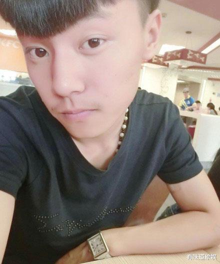 娱乐吃瓜酱王晨正,娱乐吃瓜界的“酱王”，揭秘娱乐圈幕后风云